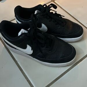 Nike black court vision